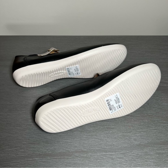 Clarks  “Helina Amo” Mary Jane Shoe - Picture 5 of 6